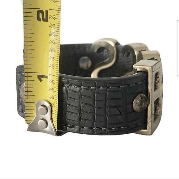 BCBGeneration BOSS Leather Cuff Bracelet Gold Tone Letter Charm BCBG Boho Snap - Picture 7 of 10